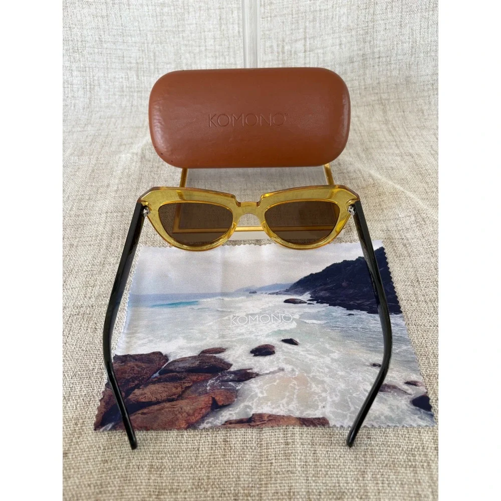 Komono Stella Sunglasses Womens OS Cider Black Excellent Cat Eye UV400 Two-Tone